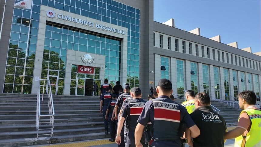 Suç Örgütlerine Yönelik Operasyonlarda 549 Kişi Gözaltına Alındı