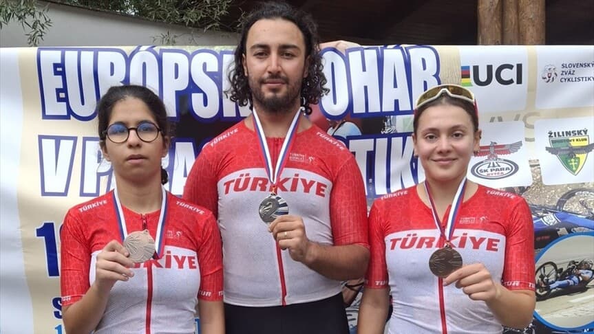 Türk Para Bisikletçiler Avrupa Kupası'nda Tarihi Bir İlk Gerçekleştirdi