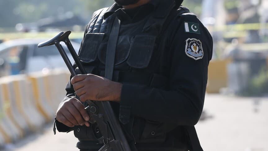 Pakistan'da Yolcu Otobüsü Kazasında 40 Kişi Hayatını Kaybetti