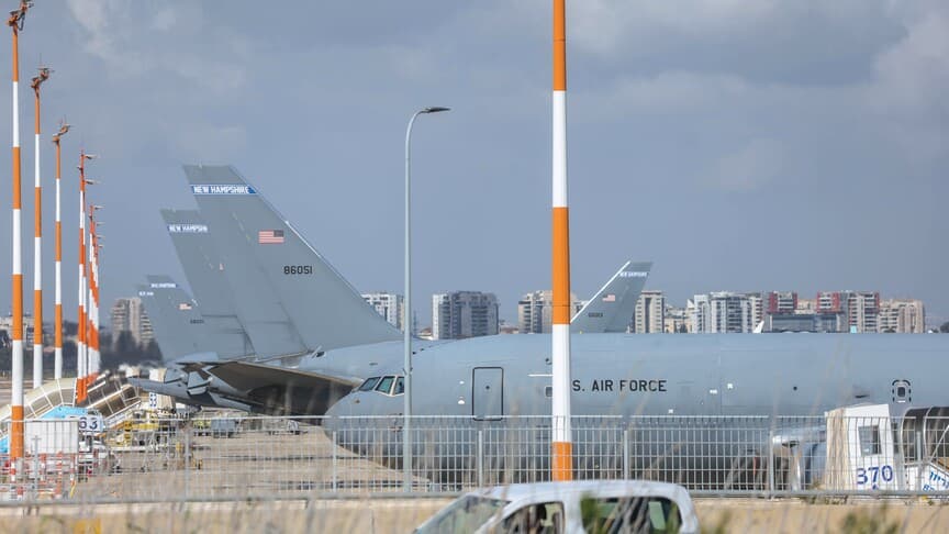İsrail Medyası: ABD, Ben Gurion Havalimanı'ndaki Yakıt İkmal Uçaklarını Azaltıyor