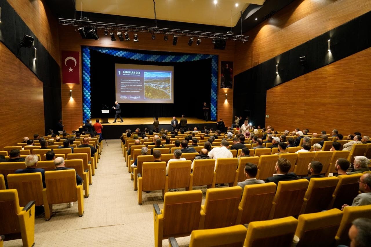 Keleş, Rakiplerine Sert Tepki Verdi: 'Bunlar Koltuk Peşinde, Bölgeye Değil'