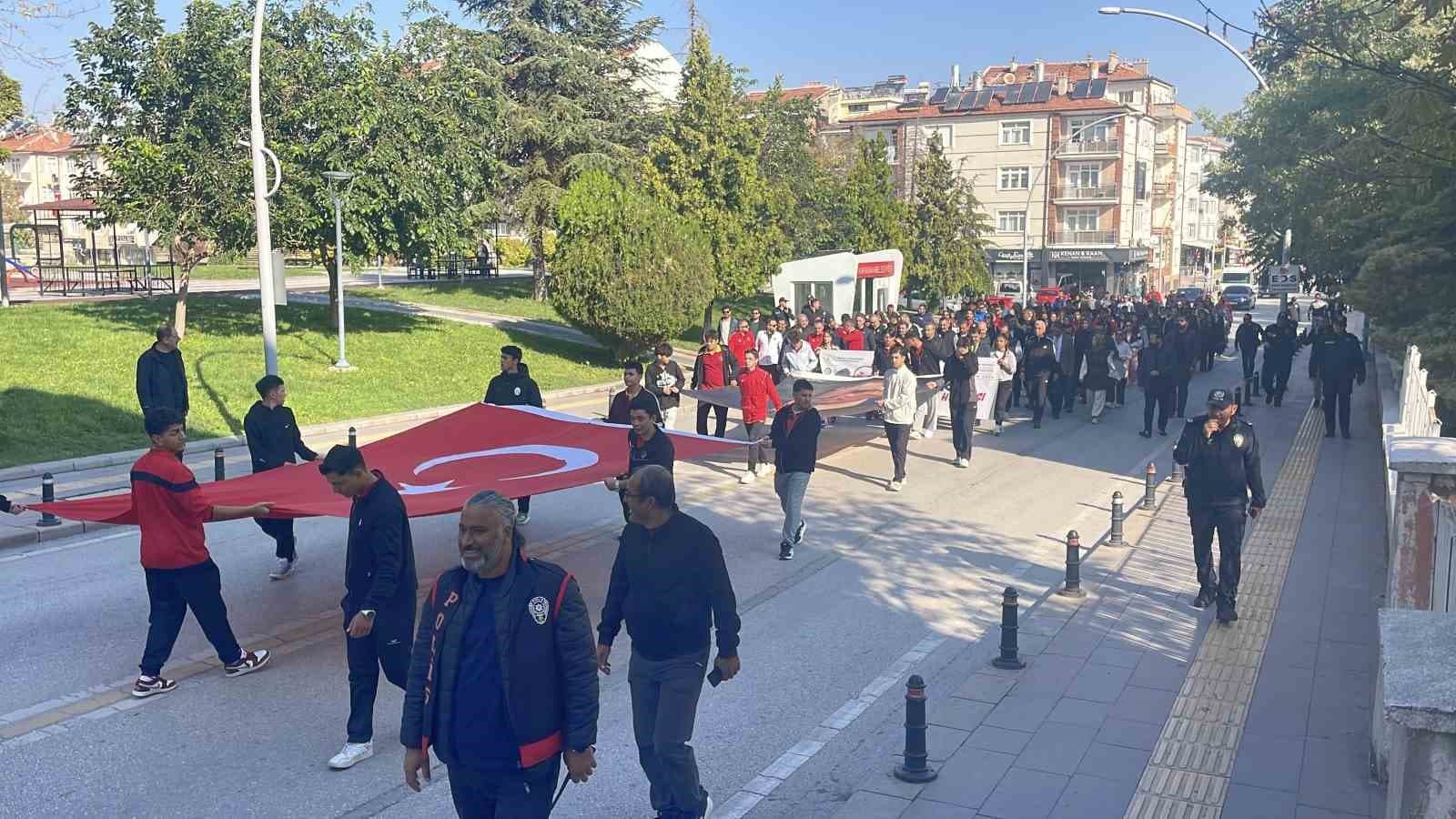 Karaman'da Amatör Spor Haftası, Kortej Yürüyüşü İle Başladı