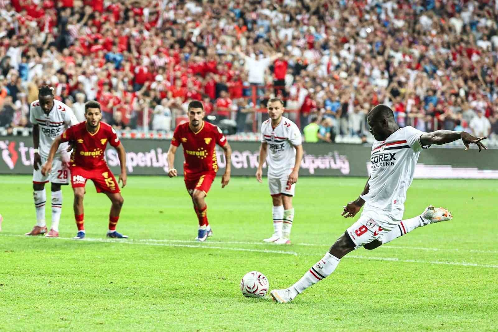 Trendyol Süper Lig'in İlk Haftası Kapanışında Samsunspor ve Göztepe Berabere Kaldı