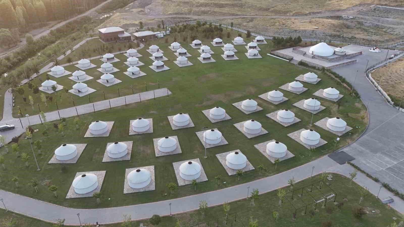 Ahlat'ta 1071 Sultan Alparslan Otağı Tamamlandı