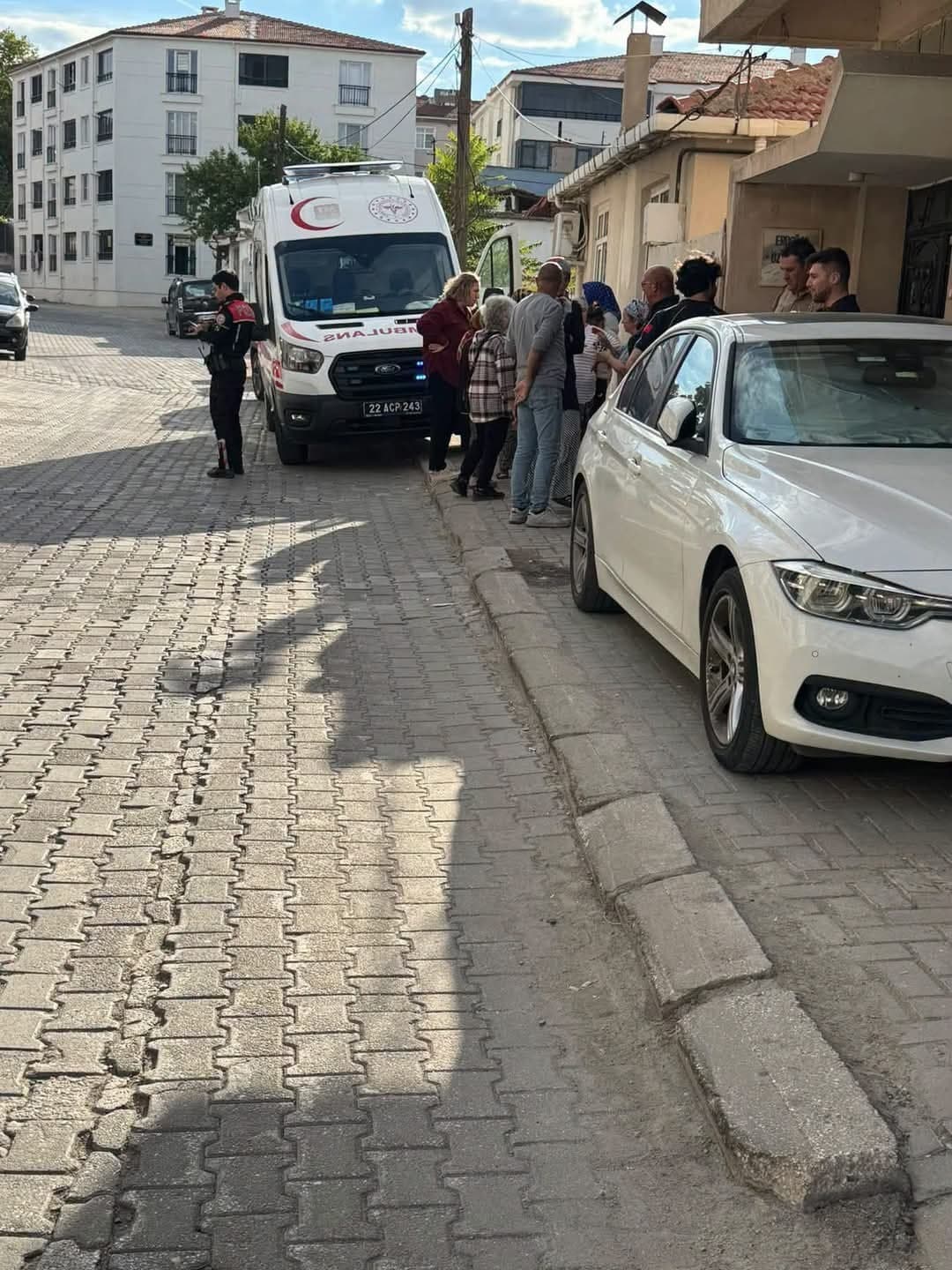 Uzunköprü'de Yaşlı Kadın Evinde Hayatını Kaybetti