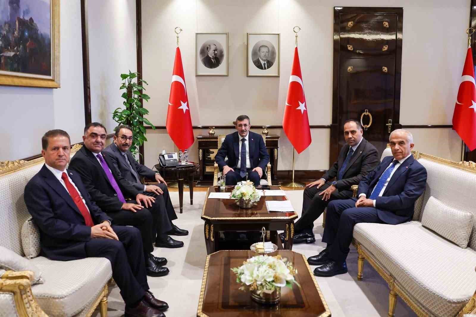 Narenciye Sektörünün Zorlukları Cumhurbaşkanlığı Külliyesi'nde Ele Alındı
