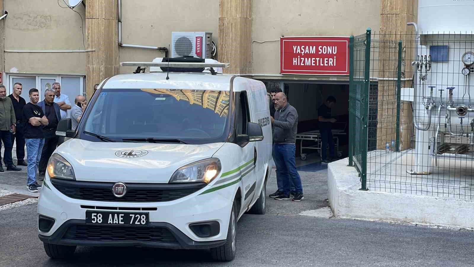 Sivas'ta Kene Kaynaklı Vaka: KKKA Şüphesiyle Tedavi Gören 32 Yaşındaki Şahıs Vefat Etti