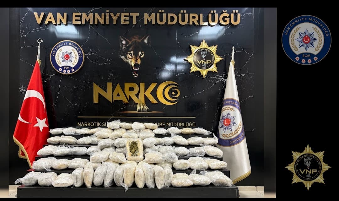 Van'da Uyuşturucu Operasyonu: Başkale'de 48 Kilo Esrar ve Kaçak Akaryakıt Bulundu