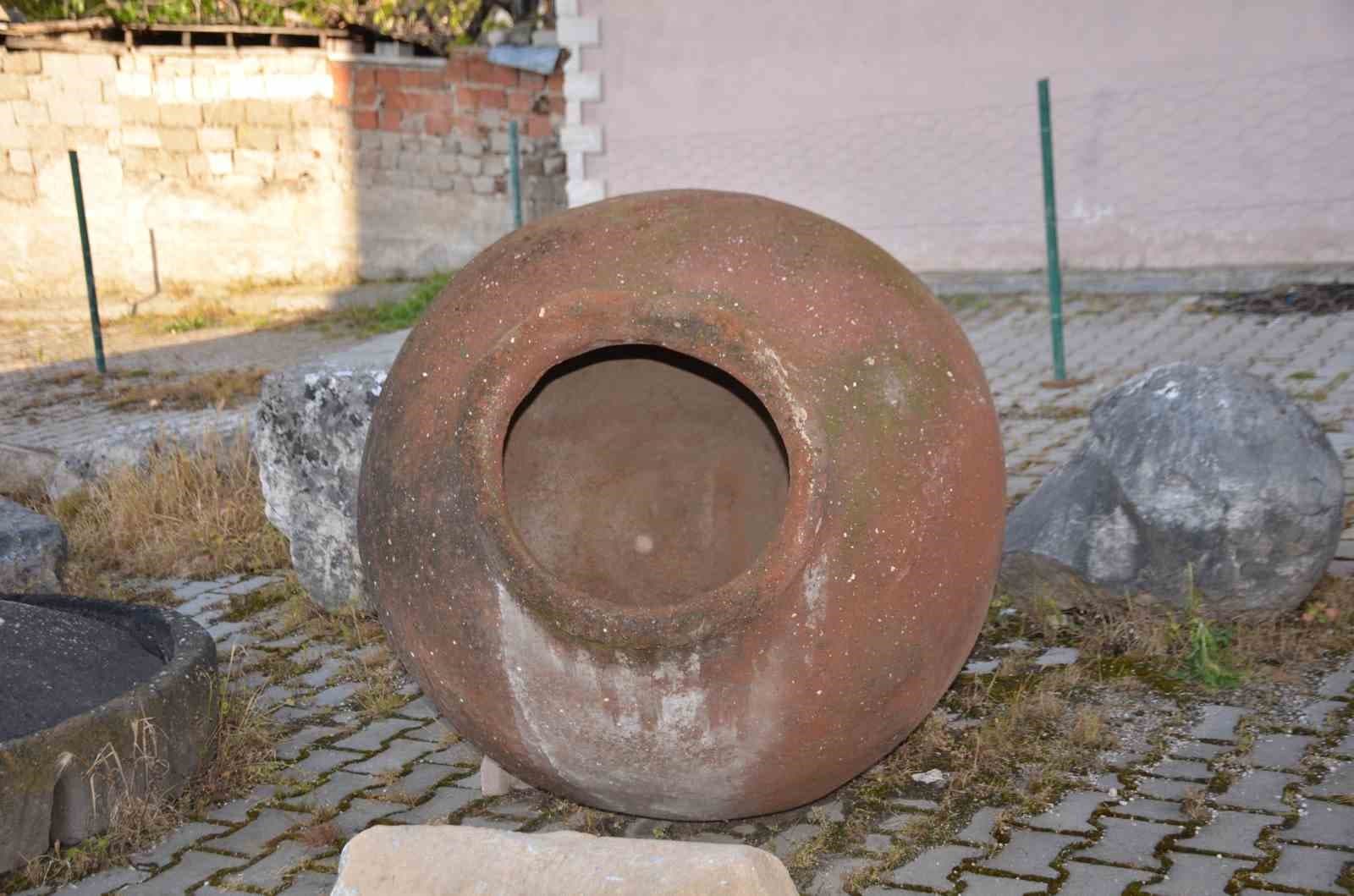 Kazı Alanında Bulunan 1800 Yıllık Küpün Tarihi Kullanımı Açıklandı