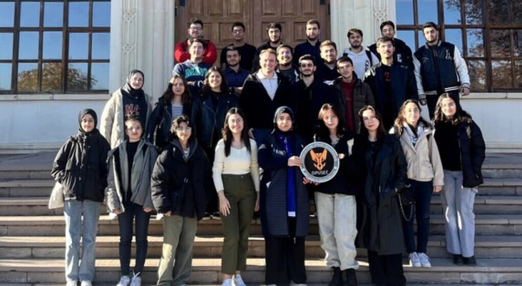 DPÜ Öğrenci Grupları, Teknoloji ve Sosyal Sorumluluk Alanlarında Önemli Başarı Elde Etti