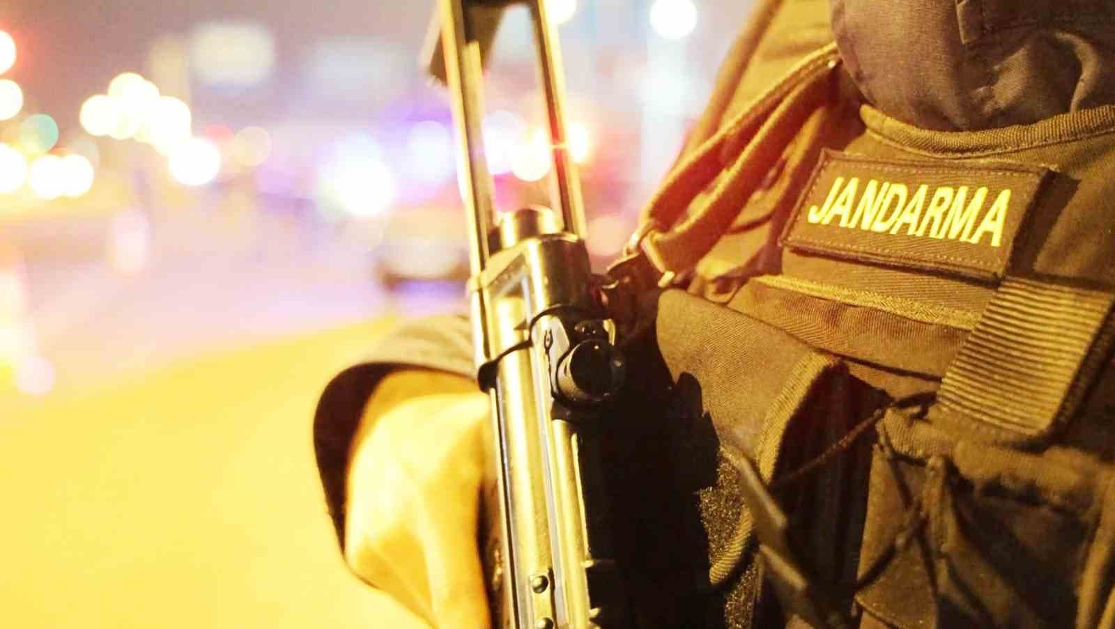 Aksaray Jandarması, Asayiş ve Trafik Operasyonlarını Kesintisiz Sürdürüyor
