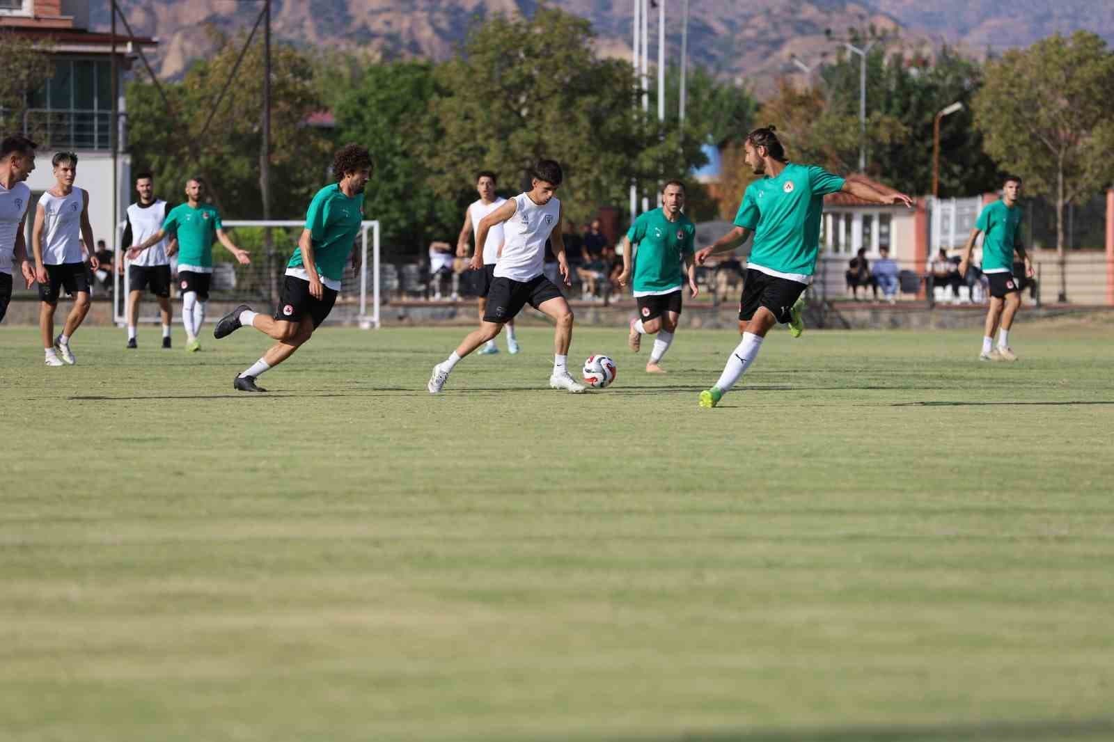 Nazilli, İncirliova ile Hazırlık Maçında Berabere Kaldı