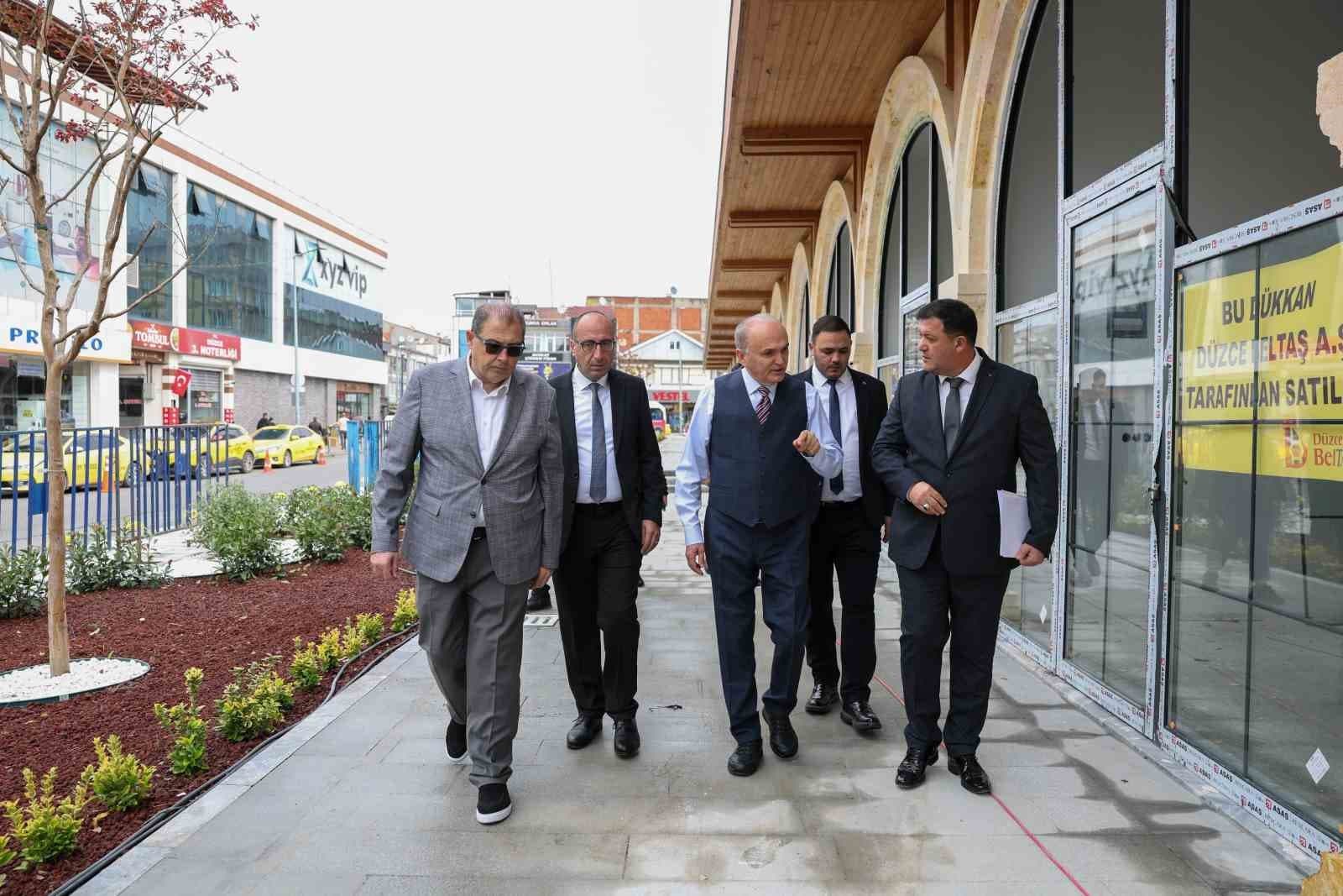 Cedidiye Kent Meydanı 2. Etap İşyerleri Tanıtıma Hazırlanıyor